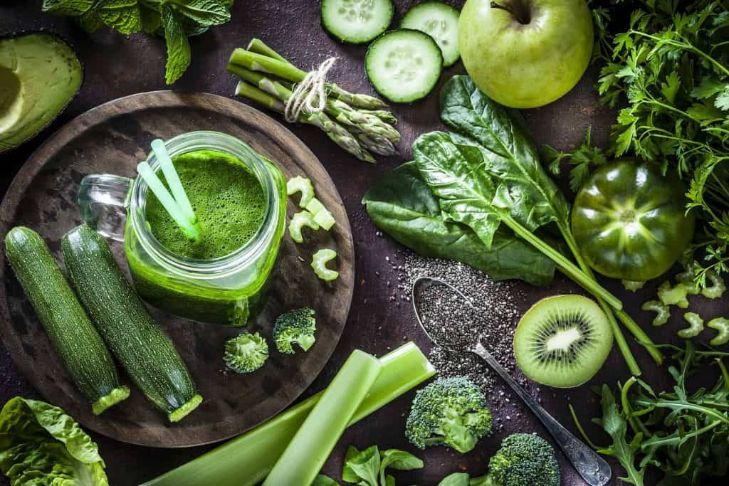 20 Superfoods for Weight Loss | mindbodysoul